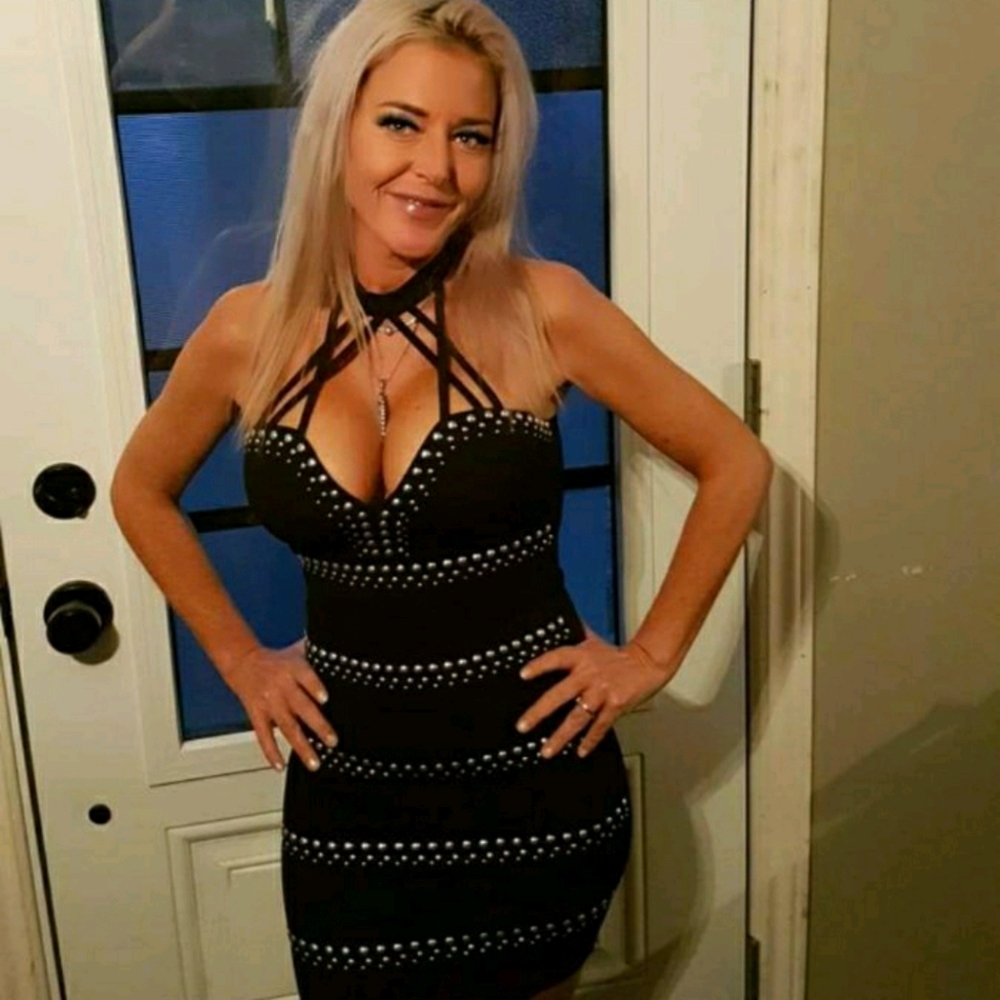 Fashion Nova Studded black dress 💥 S